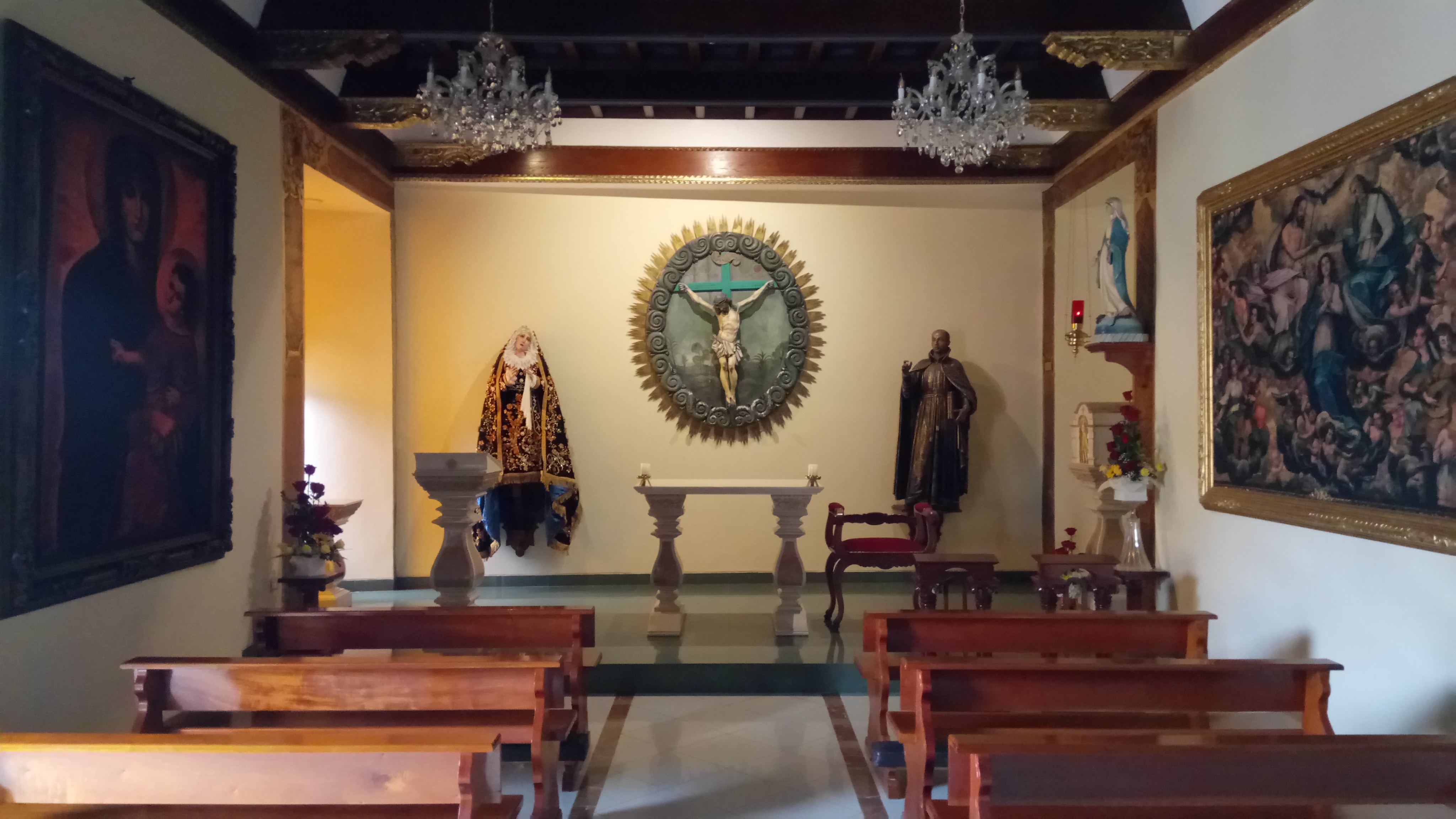 Capilla del Santisimo Sacramenteo dento del Arzobispado de Trujillo by Markus Jost